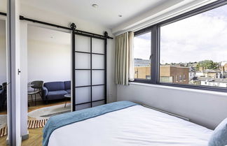 Foto 1 - 1-bed Apartment: Close to Wimbledon Station