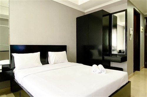 Photo 2 - Good Deal And Comfortable Studio Menteng Park Apartment