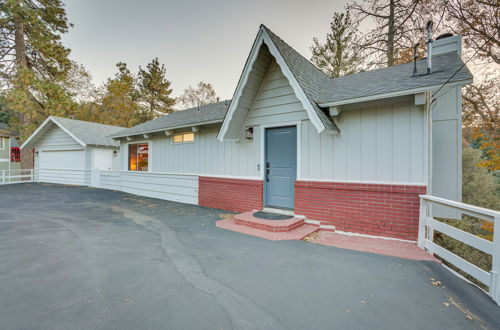 Photo 9 - Crestline Cabin: Mountain Views & Fire Pit