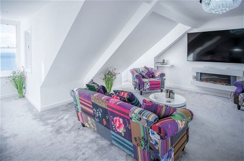 Photo 17 - The Penthouse - Luxury 1 Bed - Panorama - Tenby