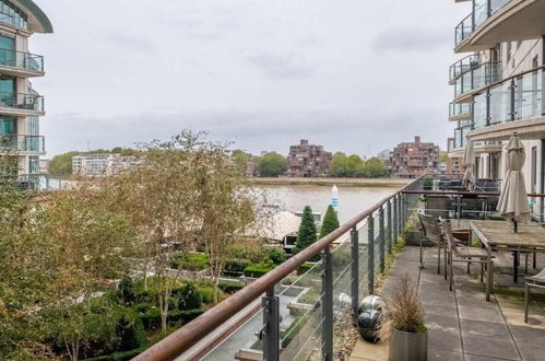 Photo 30 - Central 2BD Flat w/ River View Balcony - Vauxhall