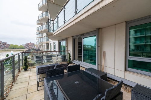 Photo 27 - Central 2BD Flat w/ River View Balcony - Vauxhall