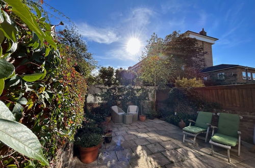 Foto 9 - Dreamy 3BD House W/large Patio - Stoke Newington