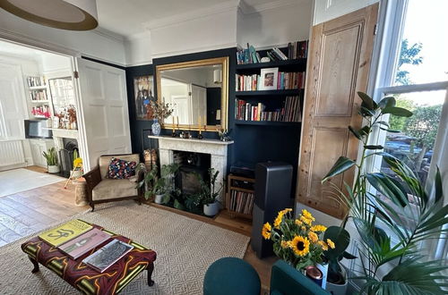 Foto 9 - Dreamy 3BD House W/large Patio - Stoke Newington