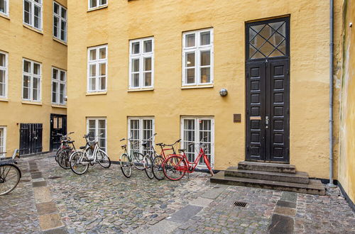 Photo 17 - Sanders Downtown Cph - Cozy 2-bdr Apt Near Tivoli