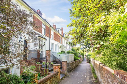 Photo 1 - Peaceful Elevated Residential Area - Walk to City