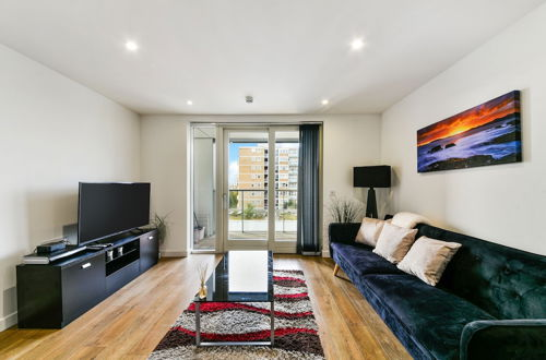 Foto 5 - Stunning 2-bed Apartment in London