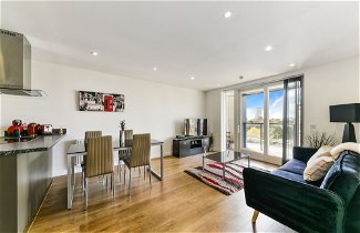 Foto 1 - Stunning 2-bed Apartment in London