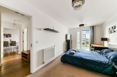 Photo 3 - Stunning 2-bed Apartment in London