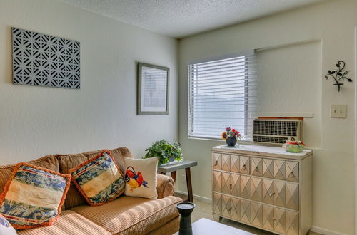 Foto 2 - Centrally Located Apt ~ Half-mi to Ucsf Fresno