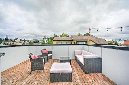 Photo 26 - Seattle Townhome: Rooftop Deck < 7 Mi to Dtwn