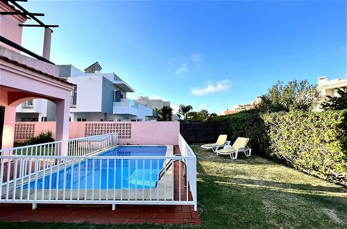 Photo 5 - Vilamoura Classic Villa With Pool by Homing