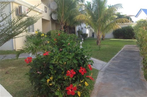 Foto 23 - Lovely Apartment in Flic en Flac, Close to the Lovely Beach and all Amenities