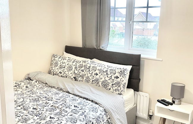 Impeccable 2-bed Apartment in London - Foto 11