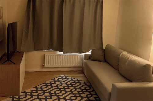 Photo 23 - Impeccable 2-bed Apartment in London