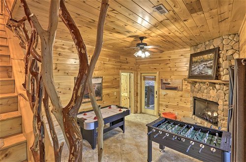 Foto 10 - Cherry Lake Lodge w/ Hot Tub, Fire Pit & Game Room