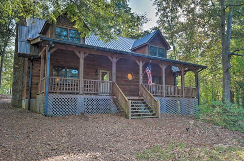 Photo 17 - Peaceful Tignall Cabin on Strom Thurmond Lake