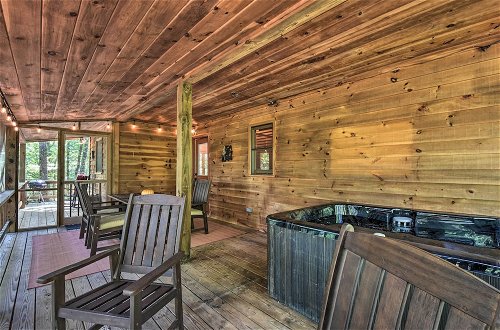 Photo 9 - Blue Ridge Cabin: Hot Tub, Fire Pit & Grill