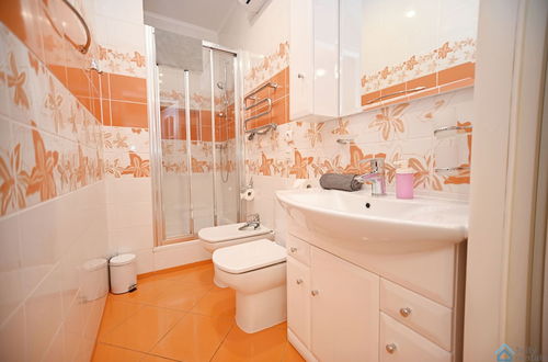 Foto 9 - Orange by 3City Rentals