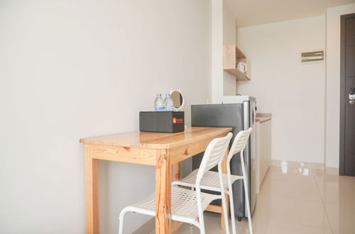 Foto 9 - Good And Comfy 1Br (No Kitchen) At Citra Living Apartment