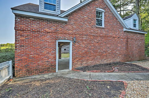 Foto 2 - Charming Newnan Carriage House on 95 Acres