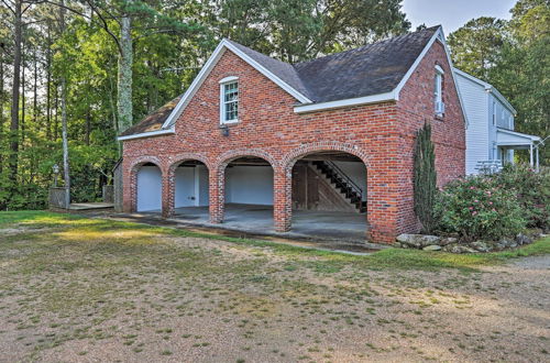 Foto 23 - Charming Newnan Carriage House on 95 Acres