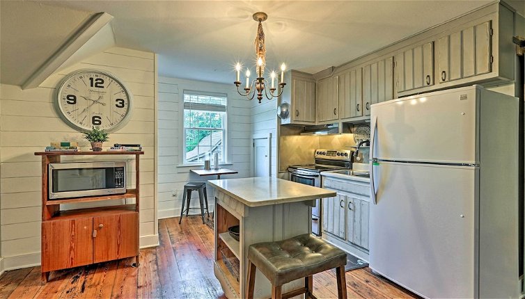 Photo 1 - Charming Newnan Carriage House on 95 Acres