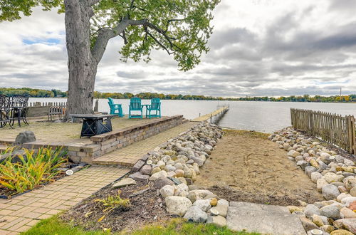 Photo 14 - Lakefront Antioch Cottage w/ Dock & Gas Grill