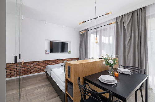 Photo 5 - GO Apartments Studio Cracow by Renters