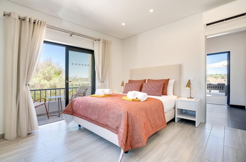 Foto 32 - Luxurious 4 bed Villa in Loul