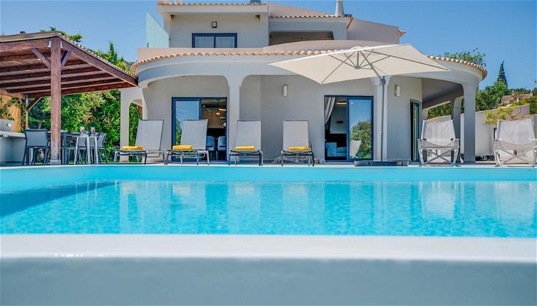 Photo 1 - Luxurious 4 bed Villa in Loul