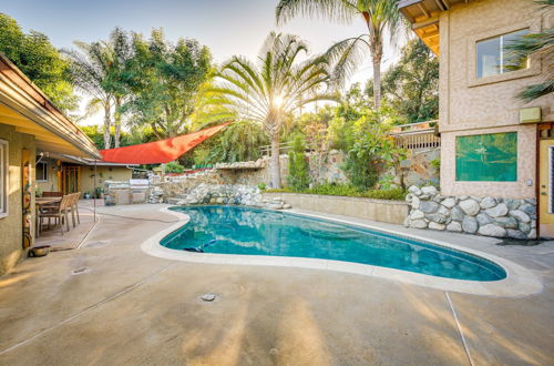 Photo 31 - Inviting Vista Home With Pool: 10 Mi to Oceanside