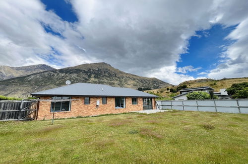 Photo 15 - Leisure Holiday Home Lake Hayes Easte Queenstown