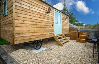 Foto 1 - Rosemary - 1 Bedroom Shepherd s Hut - Amroth