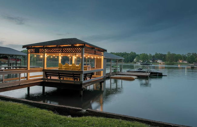 Lucky's Lake House by Avantstay Private Lake Bar - Foto 1