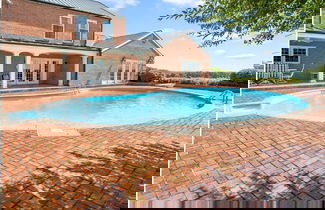 Foto 1 - Oak Hill Property