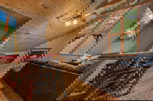 Foto 17 - Rustic Cabin in Woods w/ Hot Tub & Games!