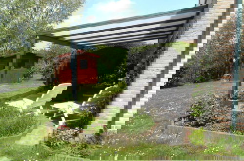 Foto 29 - Lovely Bungalow With Garden