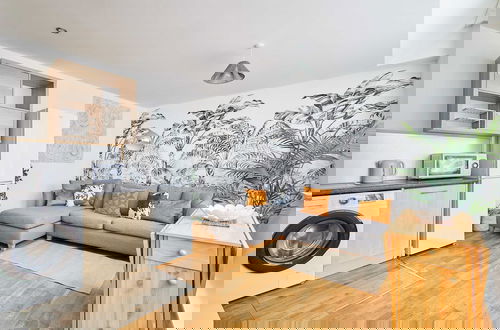 Photo 8 - Host Stay Apartment 007