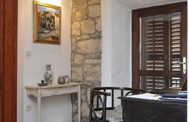 House Rilovic - Two Bedroom House With Swimming Pool and Jacuzzi - Photo 13