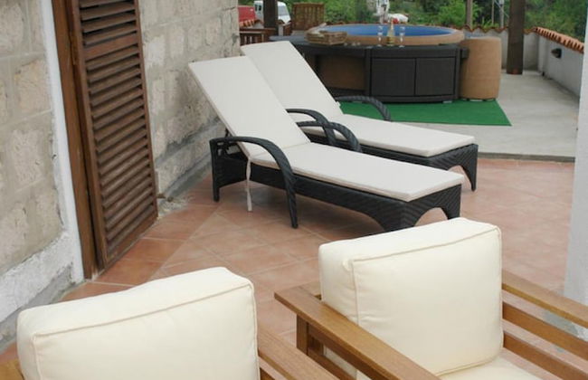 House Rilovic - Two Bedroom House With Swimming Pool and Jacuzzi - Photo 35