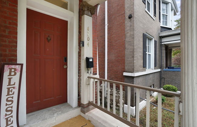 Spacious 3-Bedroom with King Bed - Foto 18