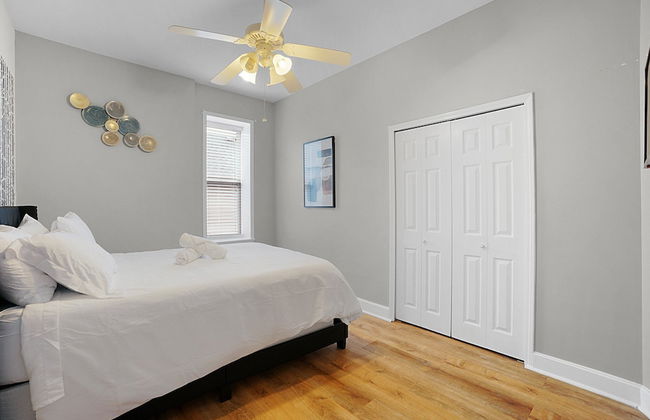 Spacious 3-Bedroom with King Bed - Foto 3