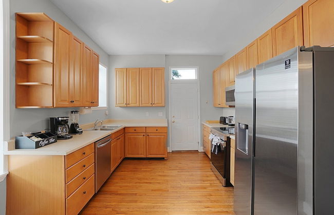 Spacious 3-Bedroom with King Bed - Foto 7
