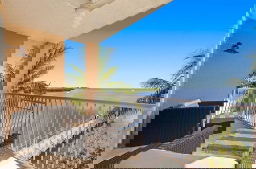 Foto 3 - Ocean Front 2BR Residence