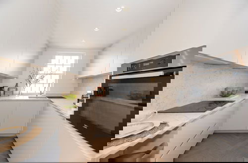 Foto 11 - Elegant and Bright 3-bed Flat Near Sloane Square