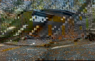 Foto 2 - Somerset Lodge by Avantstay Hot Tub, Lake Access + Community Amenities