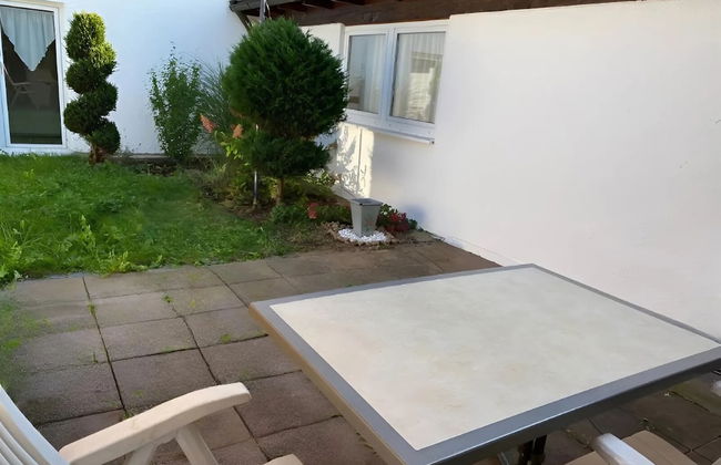 Stylish Apartment With Modern Amenities and Scenic Views - Foto 12