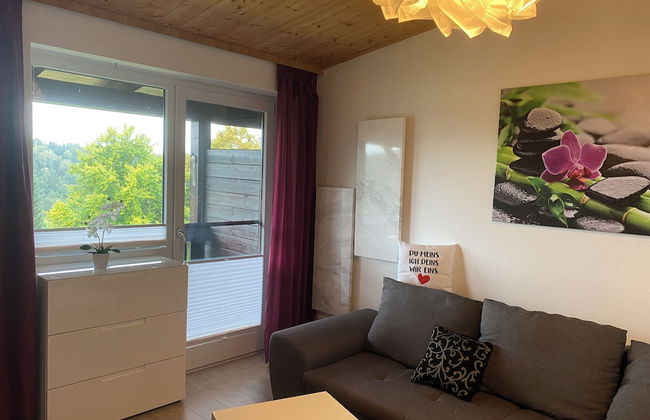 Stylish Apartment With Modern Amenities and Scenic Views - Foto 5