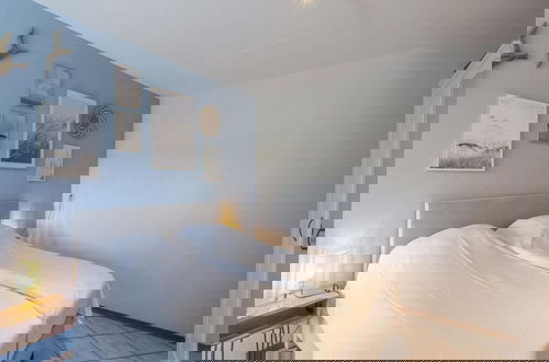 Photo 10 - A Modern Wellness Holiday Apartment